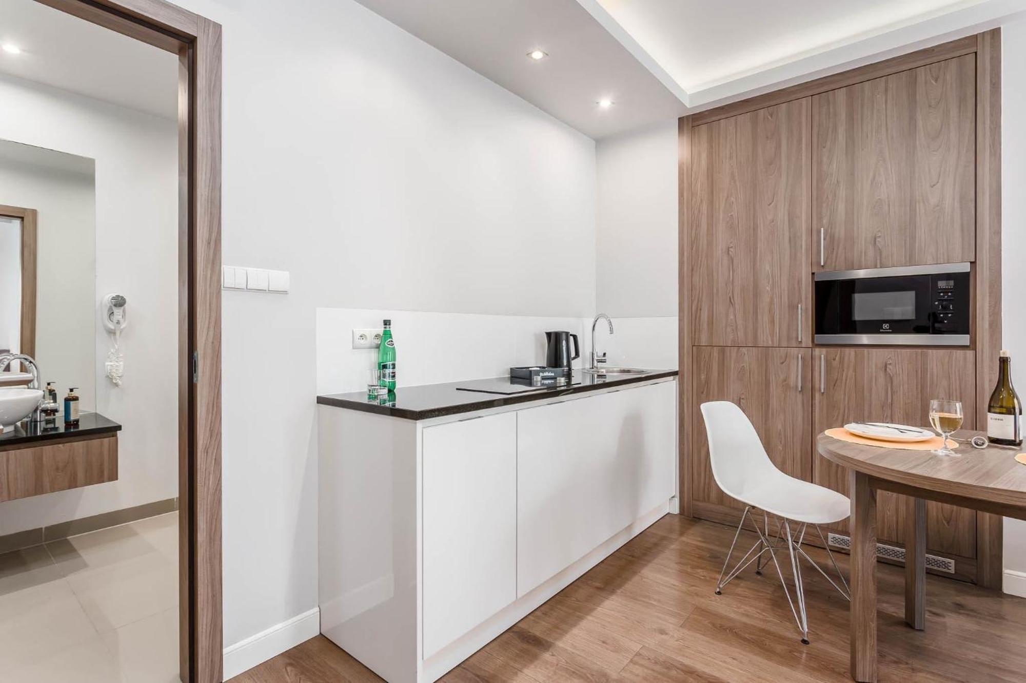 Rent Like Home - Oxygen Wronia 45 II Varşovia Exterior foto