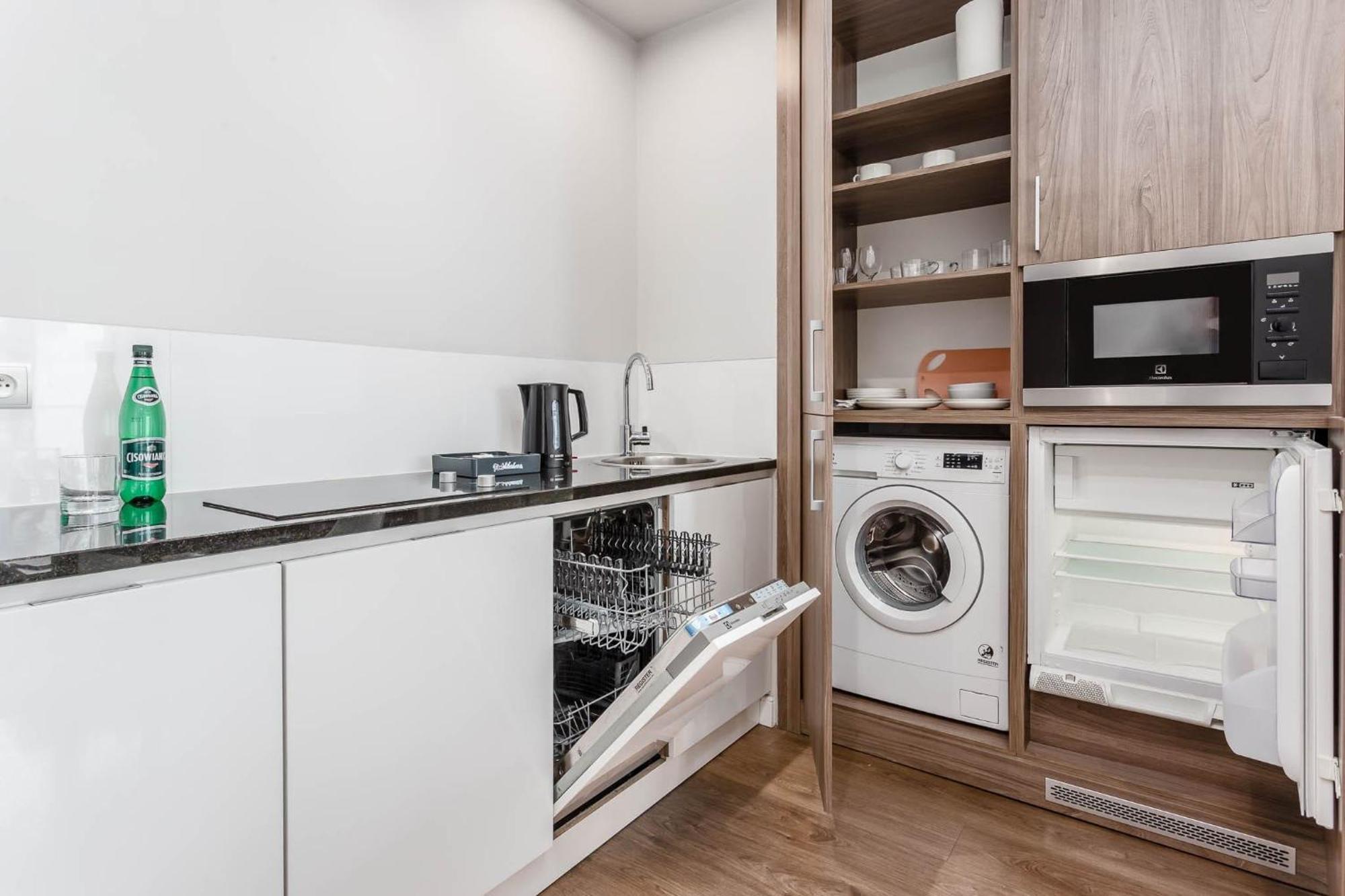 Rent Like Home - Oxygen Wronia 45 II Varşovia Exterior foto